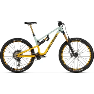 Rocky Mountain Altitude Carbon 90 Rally Edition Bike 2023
