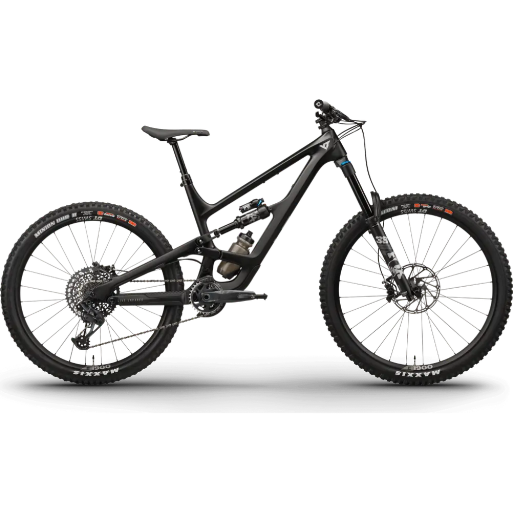 YT Capra CORE 3 Enduro Bike 29-inch Carbon Mid Range 2024